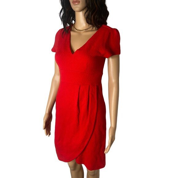 Anthropologie Maeve Short Sleeve V Neck Tulip Hem Sheath Dress Red Size Small - Picture 3 of 7